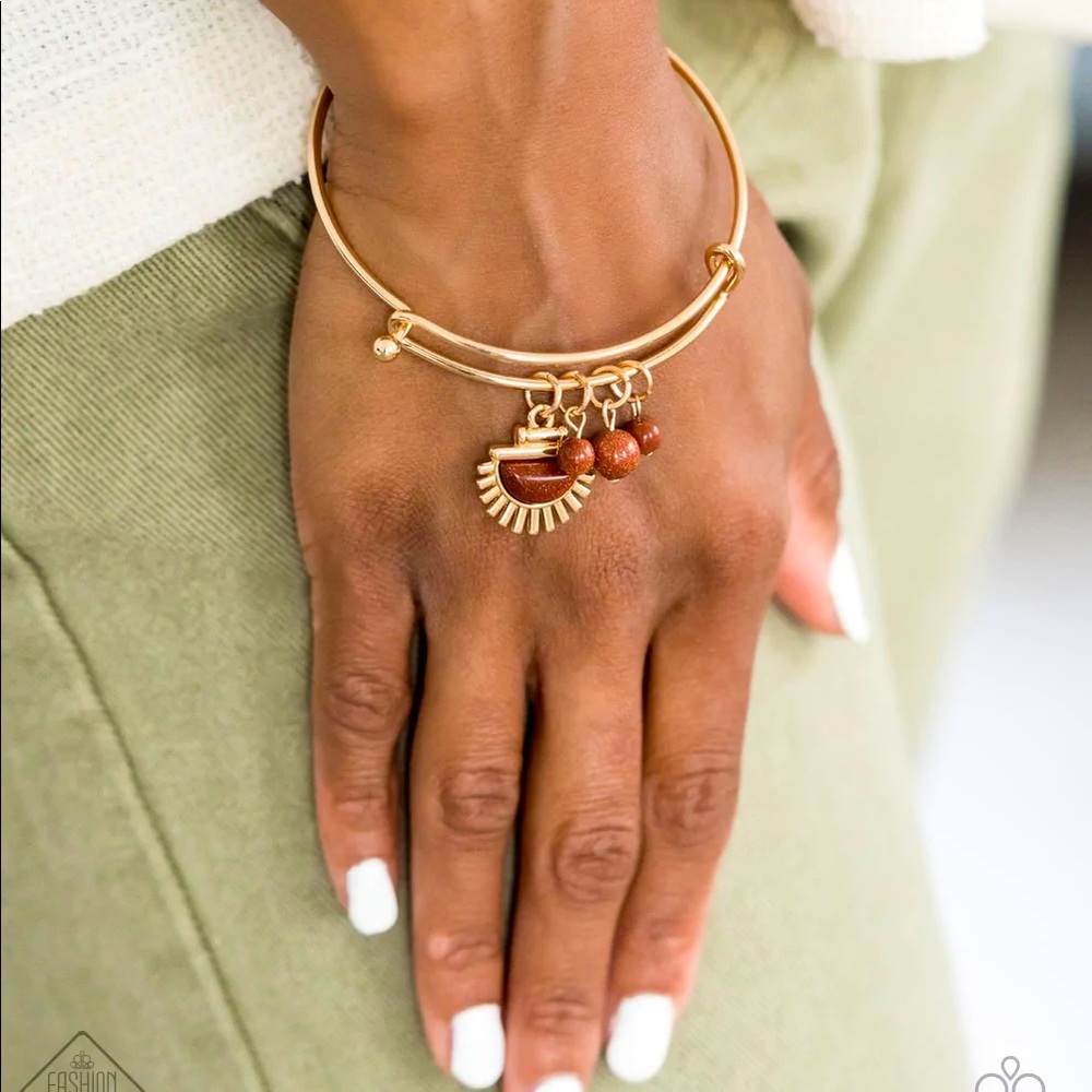 Gold Charm Bracelet!!!